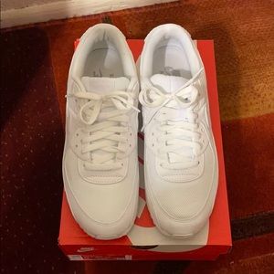 Men’s Like New Nike Air Max 90